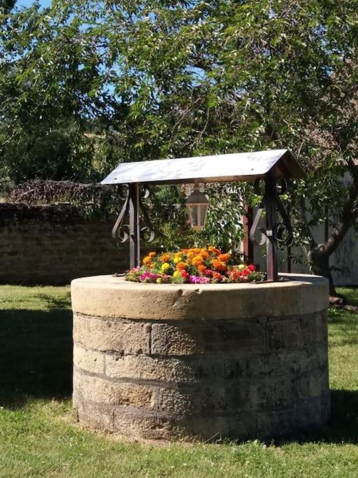Gite Les Arcades Collonges-en Charollais Εξωτερικό φωτογραφία