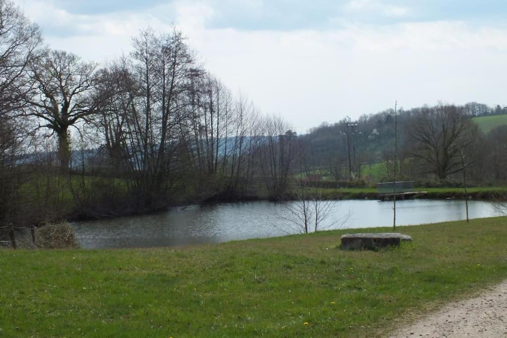 Gite Les Arcades Collonges-en Charollais Εξωτερικό φωτογραφία